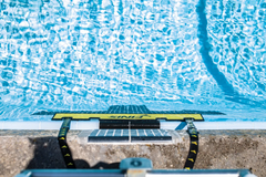 Backstroke Start Wedge :: FINIS Australia